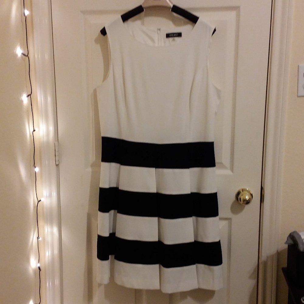 Nine West Black and White Stripped Dress